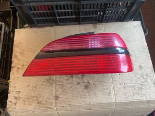 bontott PEUGEOT 406 Jobb Hátsó Lámpa