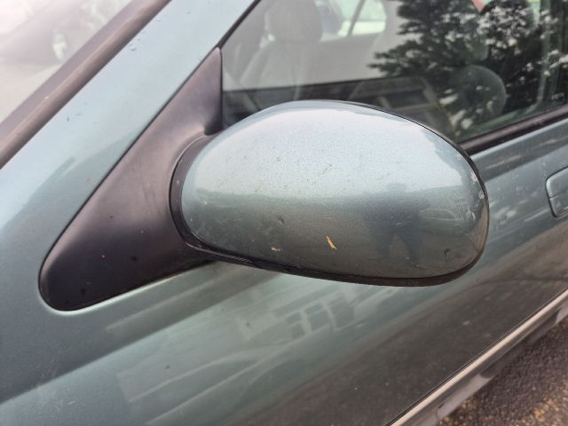 bontott PEUGEOT 406 Jobb Hátsó Lámpa