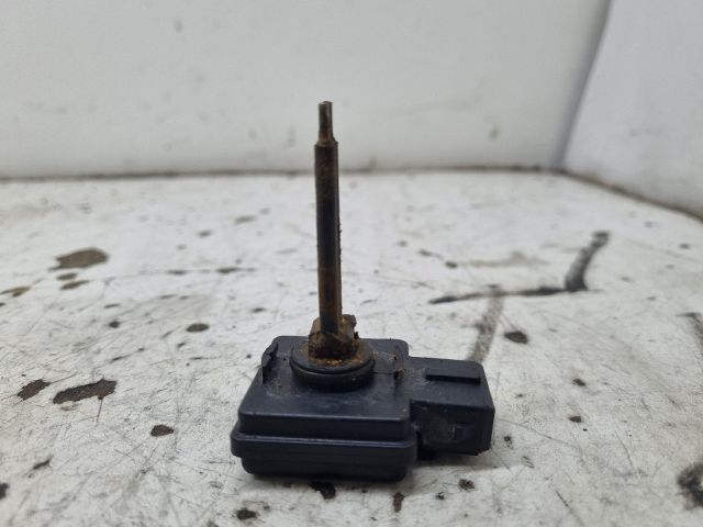 bontott PEUGEOT 406 Kiegyenlítő Tartály Jeladó