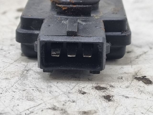 bontott PEUGEOT 406 Kiegyenlítő Tartály Jeladó