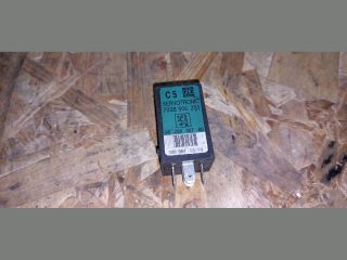 bontott PEUGEOT 406 Relé