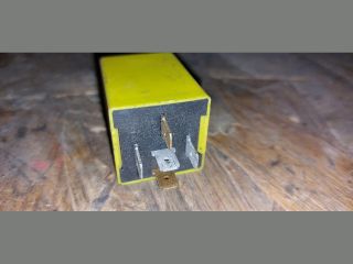 bontott PEUGEOT 406 Relé