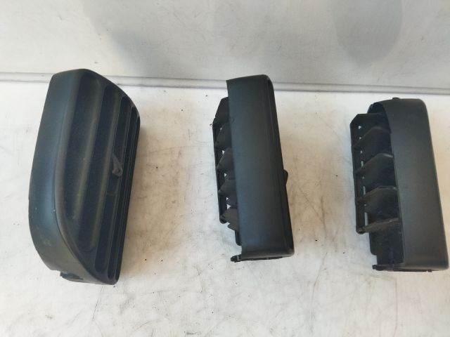 bontott PEUGEOT 406 Szellőző Szett