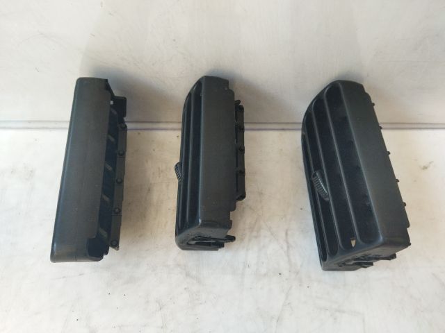 bontott PEUGEOT 406 Szellőző Szett