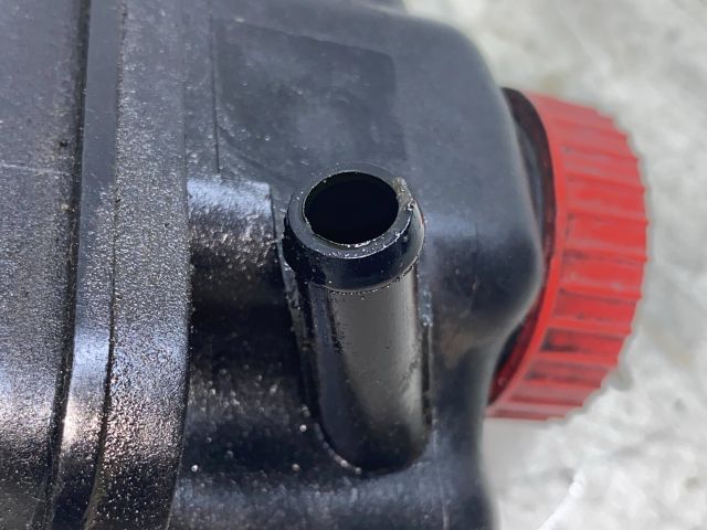 bontott PEUGEOT 406 Szervóolaj Tartály