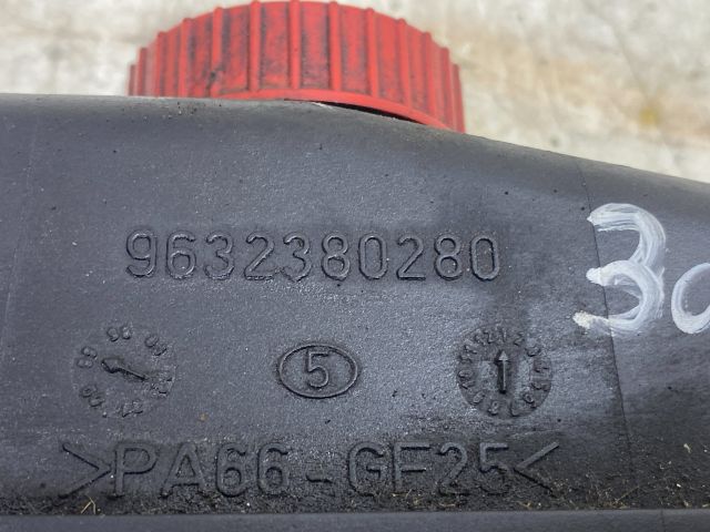 bontott PEUGEOT 406 Szervóolaj Tartály