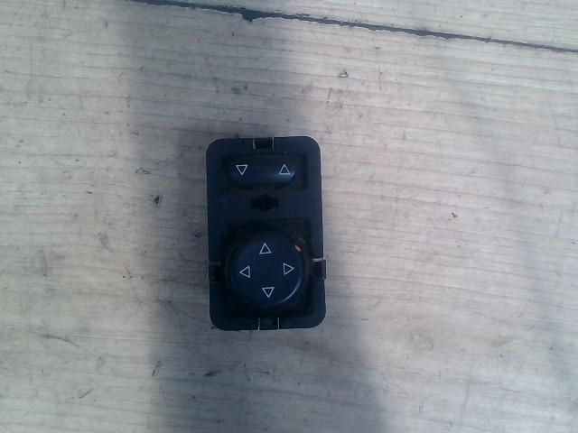 bontott PEUGEOT 406 Tükör Kapcsoló