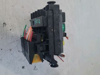 bontott PEUGEOT 407 Biztosítéktábla Motortér