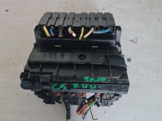 bontott PEUGEOT 407 Biztosítéktábla Motortér