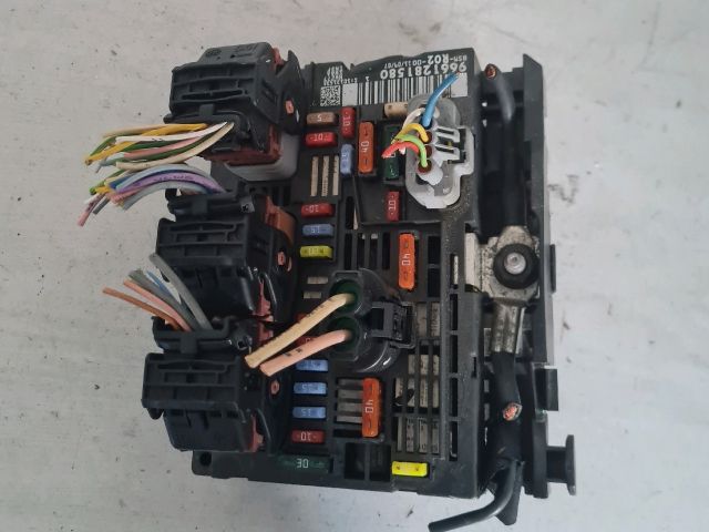 bontott PEUGEOT 407 Biztosítéktábla Motortér