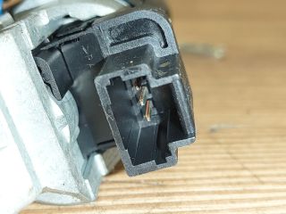 bontott PEUGEOT 407 Gyújtáskapcsoló