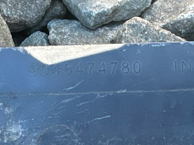 bontott PEUGEOT 407 Homlokfal (Üres lemez)