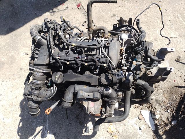 bontott PEUGEOT 407 Motor (Fűzött blokk hengerfejjel)