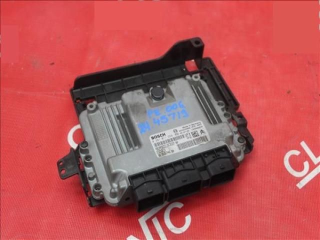 bontott PEUGEOT 407 Motorvezérlő