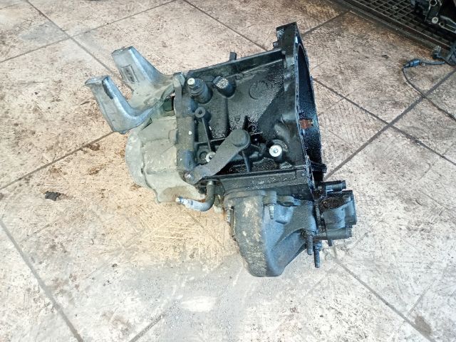 bontott PEUGEOT 407 Váltó (Mechanikus)