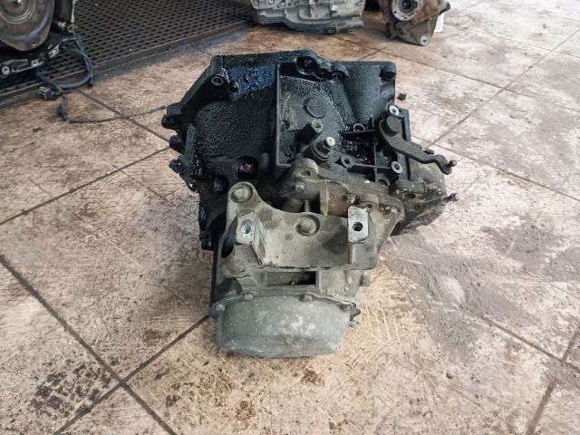 bontott PEUGEOT 407 Váltó (Mechanikus)