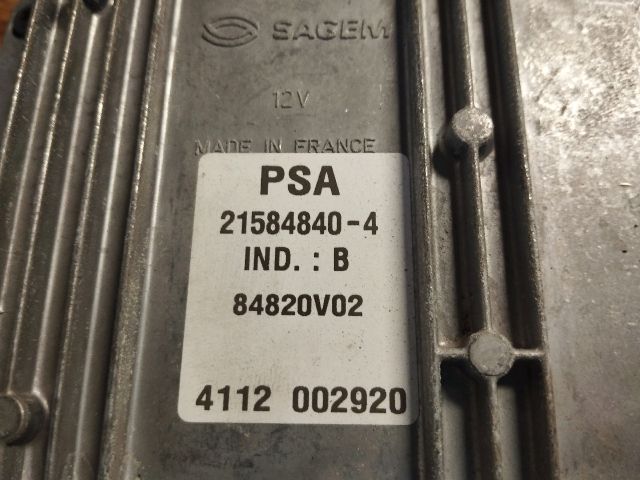 bontott PEUGEOT 407 Motorvezérlő