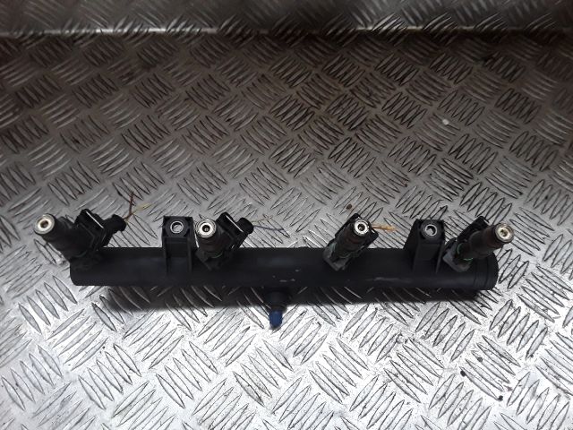 bontott PEUGEOT 407 Porlasztó (1 db)