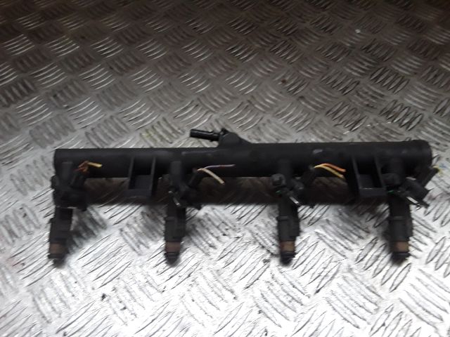 bontott PEUGEOT 407 Porlasztó (1 db)