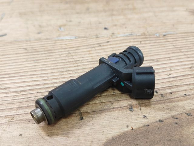 bontott PEUGEOT 407 Porlasztó (1 db)