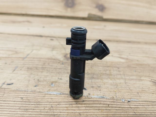 bontott PEUGEOT 407 Porlasztó (1 db)