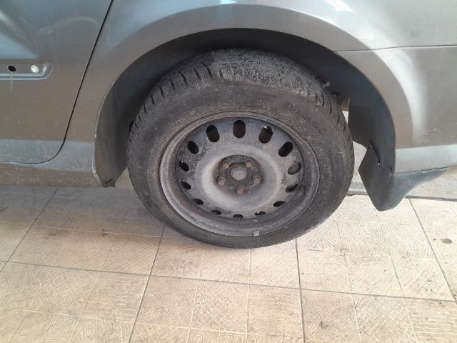 bontott PEUGEOT 407 Tank