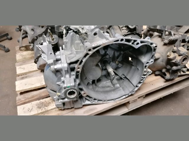 bontott PEUGEOT 407 Váltó (Mechanikus)