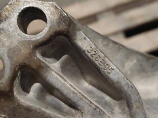 bontott PEUGEOT 407 Motor Tartó Bak (Fém)