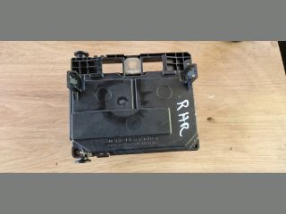 bontott PEUGEOT 407 Biztosítéktábla Motortér