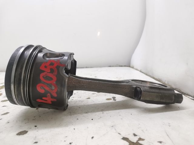 bontott PEUGEOT 407 Dugattyú és Hajtókar