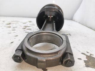 bontott PEUGEOT 407 Dugattyú és Hajtókar