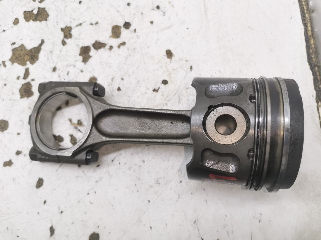 bontott PEUGEOT 407 Dugattyú és Hajtókar