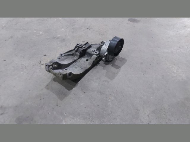 bontott PEUGEOT 407 Generátor Tartó Bak