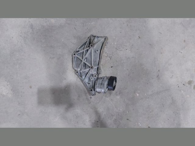 bontott PEUGEOT 407 Generátor Tartó Bak