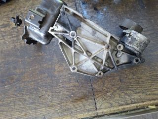 bontott PEUGEOT 407 Generátor Tartó Bak