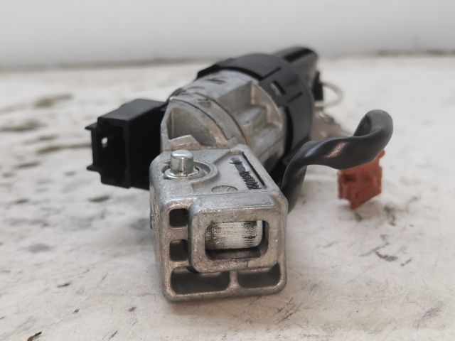 bontott PEUGEOT 407 Gyújtáskapcsoló