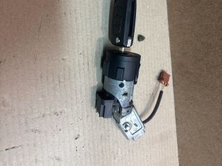 bontott PEUGEOT 407 Gyújtáskapcsoló