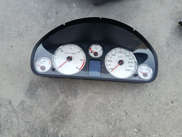 bontott PEUGEOT 407 Kilométeróra