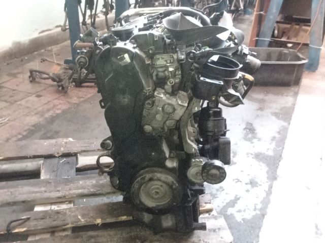 bontott PEUGEOT 407 Motor (Fűzött blokk hengerfejjel)