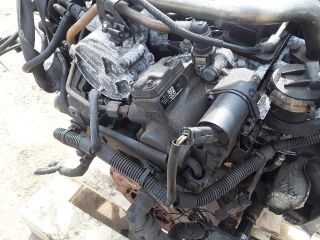 bontott PEUGEOT 407 Motor (Fűzött blokk hengerfejjel)