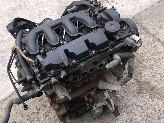 bontott PEUGEOT 407 Motor (Fűzött blokk hengerfejjel)