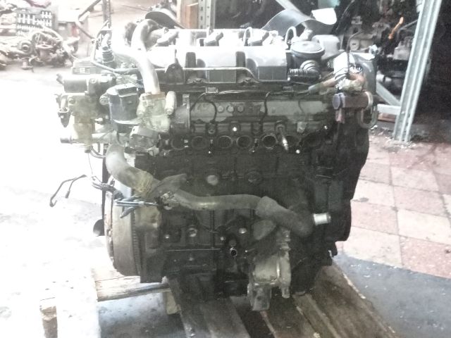 bontott PEUGEOT 407 Motor (Fűzött blokk hengerfejjel)