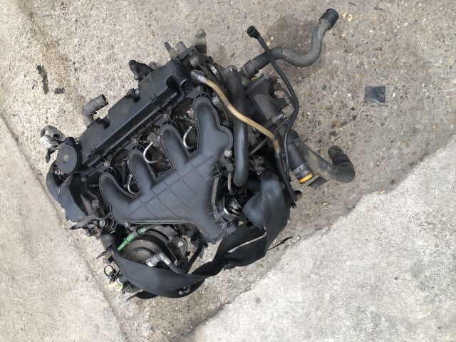 bontott PEUGEOT 407 Motor (Fűzött blokk hengerfejjel)