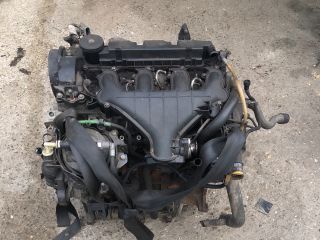 bontott PEUGEOT 407 Motor (Fűzött blokk hengerfejjel)