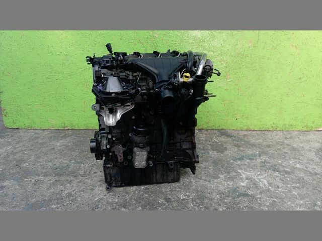 bontott PEUGEOT 407 Motor (Fűzött blokk hengerfejjel)