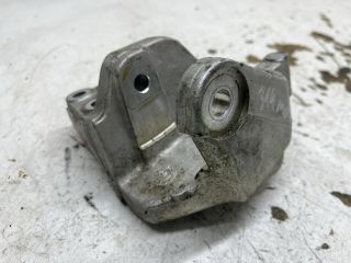 bontott PEUGEOT 407 Motor Tartó Bak (Fém)