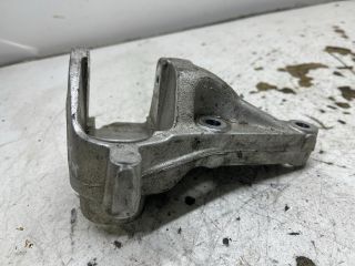 bontott PEUGEOT 407 Motor Tartó Bak (Fém)