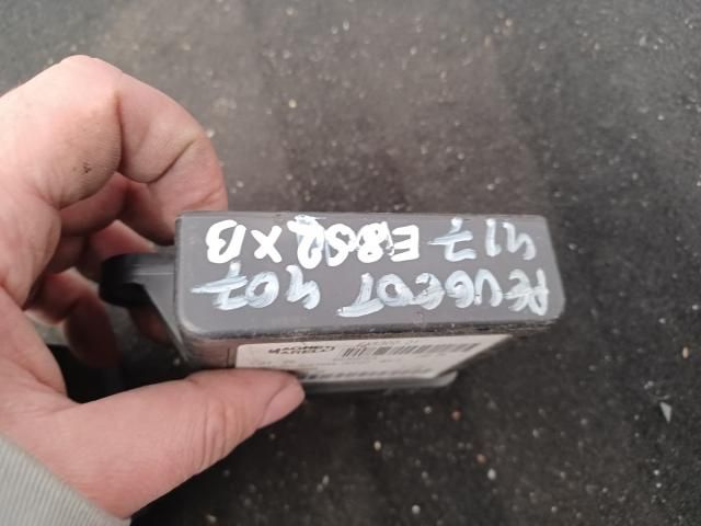 bontott PEUGEOT 407 Üzemanyag Szivattyú Relé