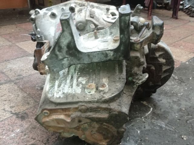 bontott PEUGEOT 407 Váltó (Mechanikus)