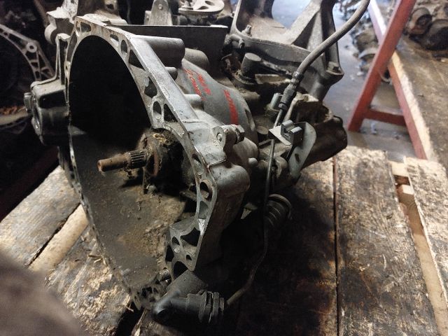 bontott PEUGEOT 407 Váltó (Mechanikus)